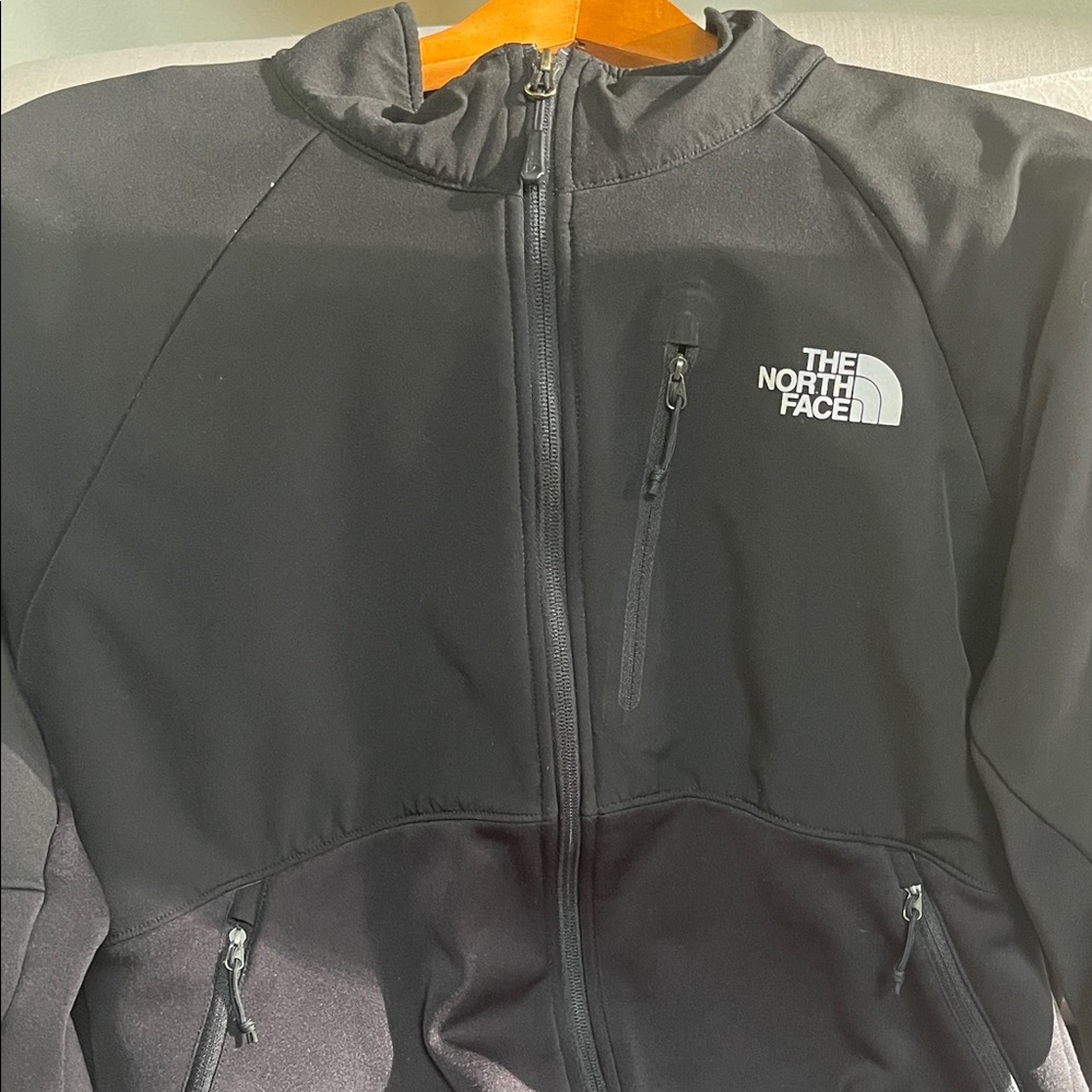 The North Face Classic Black Full Zip Jacket - Picture 4 of 4